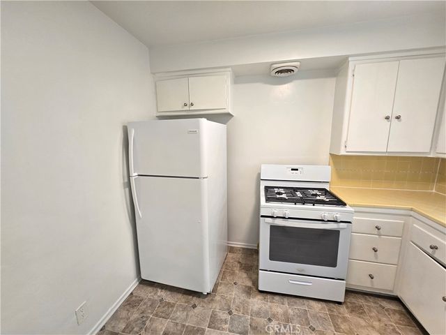 439 S Le Doux Road 2, Los Angeles, CA 90048