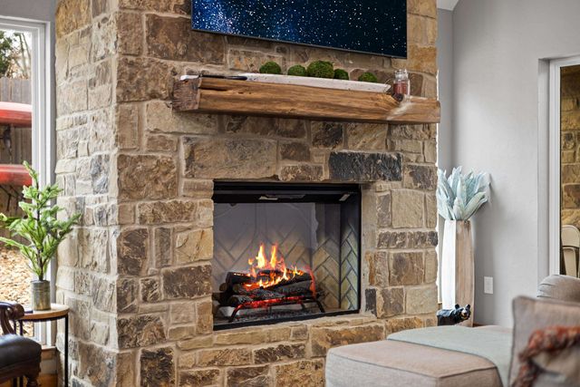 449 Lakeview Circle, Jefferson, TX 75657