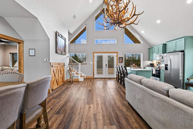 449 Lakeview Circle, Jefferson, TX 75657