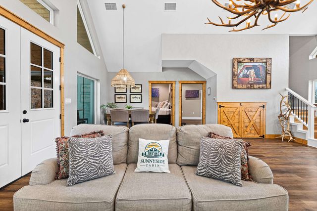 449 Lakeview Circle, Jefferson, TX 75657