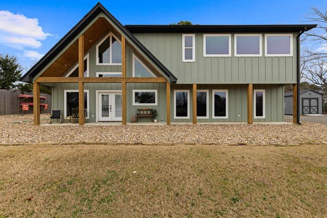 449 Lakeview Circle, Jefferson, TX 75657