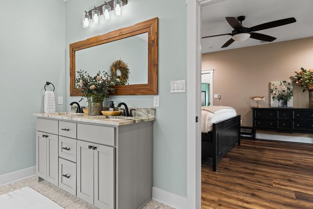 449 Lakeview Circle, Jefferson, TX 75657