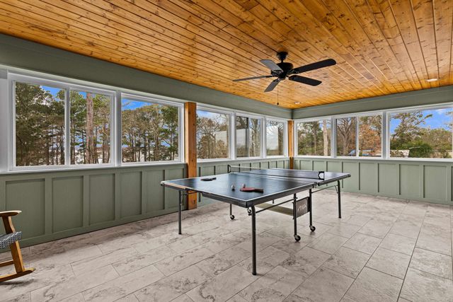 449 Lakeview Circle, Jefferson, TX 75657