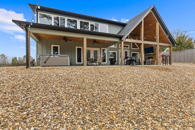 449 Lakeview Circle, Jefferson, TX 75657