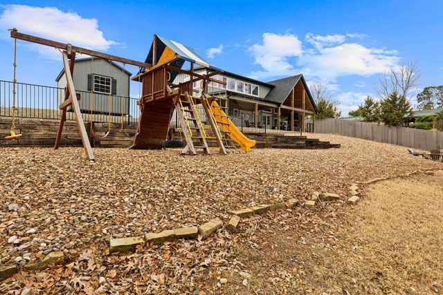 449 Lakeview Circle, Jefferson, TX 75657