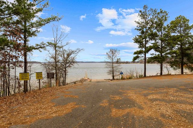 449 Lakeview Circle, Jefferson, TX 75657