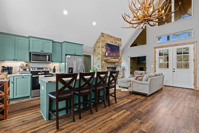 449 Lakeview Circle, Jefferson, TX 75657