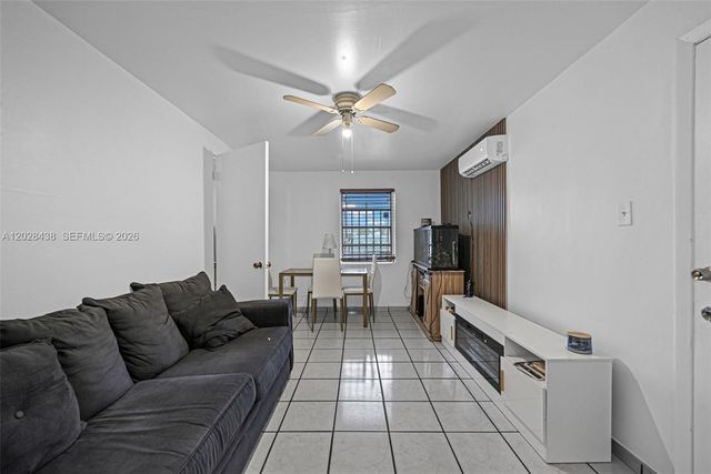 1421 SW 92nd Ave, Miami, FL 33174
