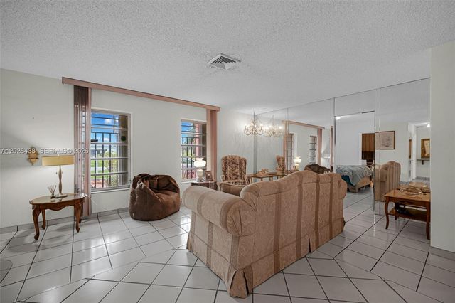 1421 SW 92nd Ave, Miami, FL 33174