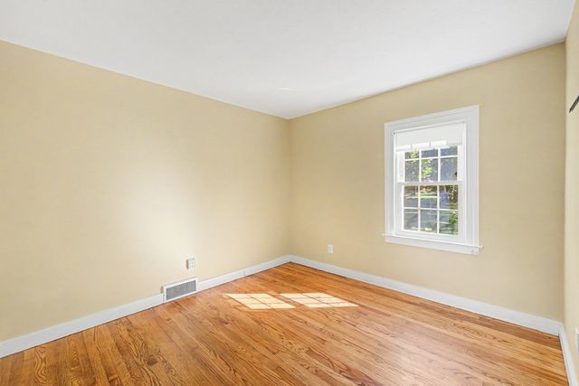 1161 E Mountain Rd, Westfield, MA 01085