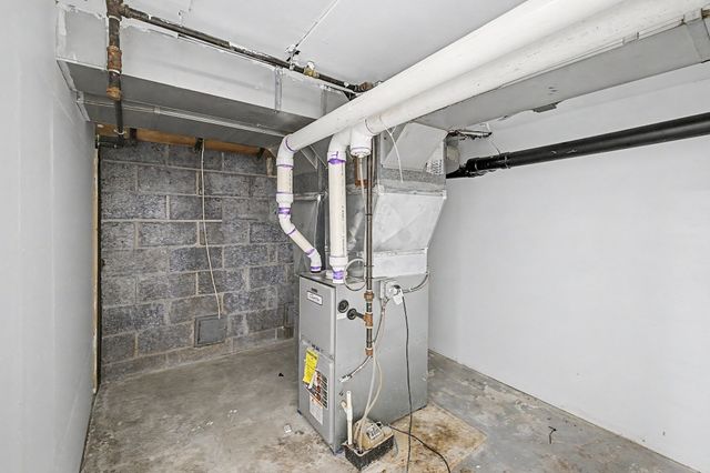 1161 E Mountain Rd, Westfield, MA 01085