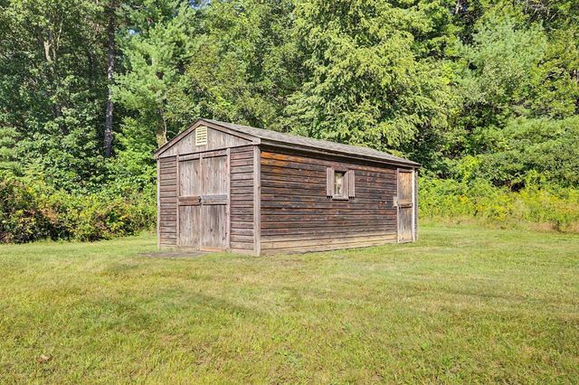 1161 E Mountain Rd, Westfield, MA 01085