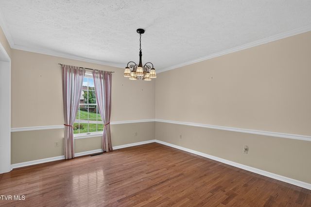 19368 Triple Crown Drive, Abingdon, VA 24211