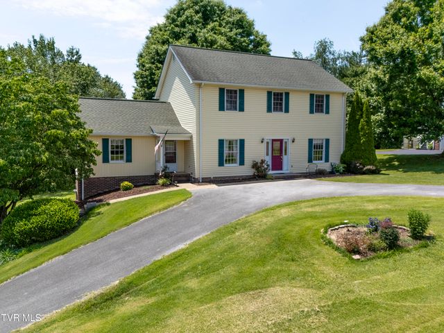 19368 Triple Crown Drive, Abingdon, VA 24211