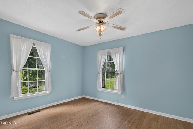 19368 Triple Crown Drive, Abingdon, VA 24211