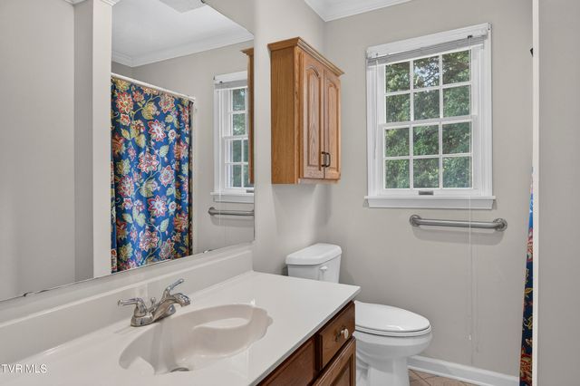 19368 Triple Crown Drive, Abingdon, VA 24211