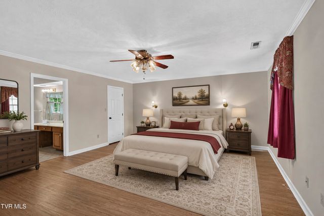 19368 Triple Crown Drive, Abingdon, VA 24211