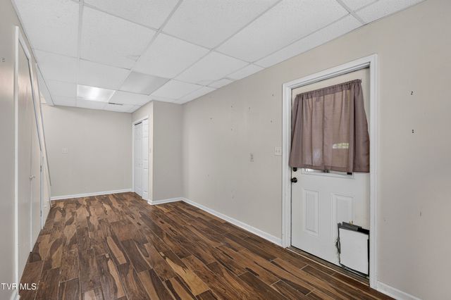 19368 Triple Crown Drive, Abingdon, VA 24211