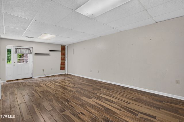 19368 Triple Crown Drive, Abingdon, VA 24211