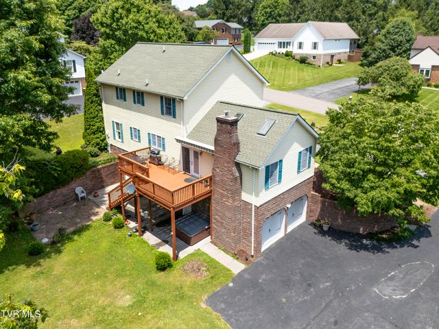 19368 Triple Crown Drive, Abingdon, VA 24211