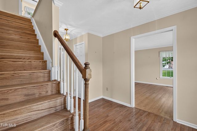 19368 Triple Crown Drive, Abingdon, VA 24211