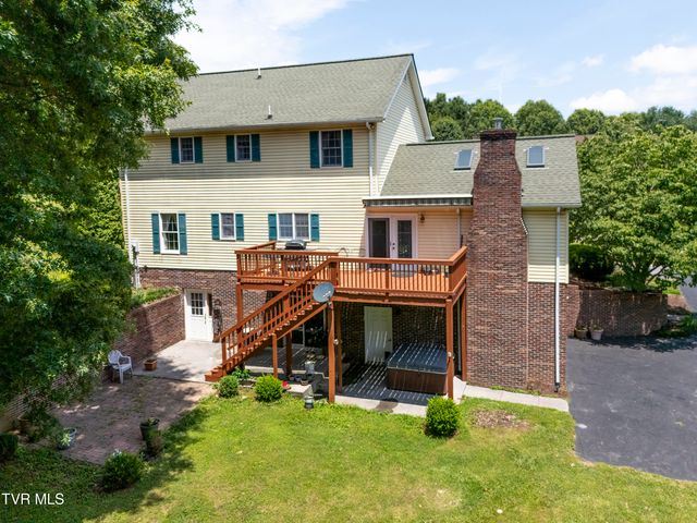 19368 Triple Crown Drive, Abingdon, VA 24211