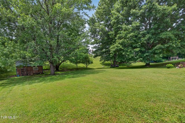 19368 Triple Crown Drive, Abingdon, VA 24211