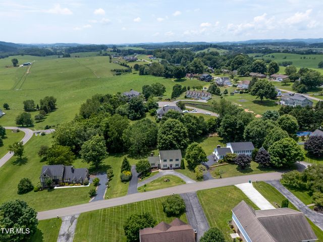 19368 Triple Crown Drive, Abingdon, VA 24211
