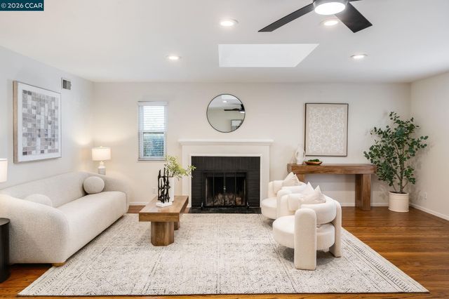 1801 Campbell Ave, San Leandro, CA 94577