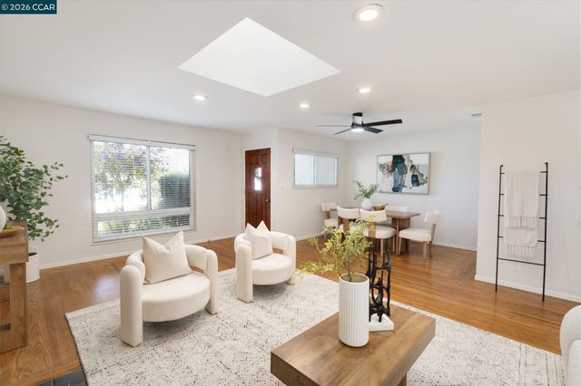 1801 Campbell Ave, San Leandro, CA 94577