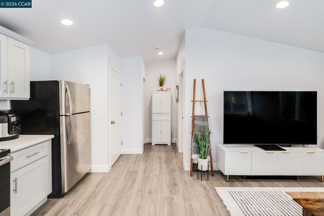 1801 Campbell Ave, San Leandro, CA 94577