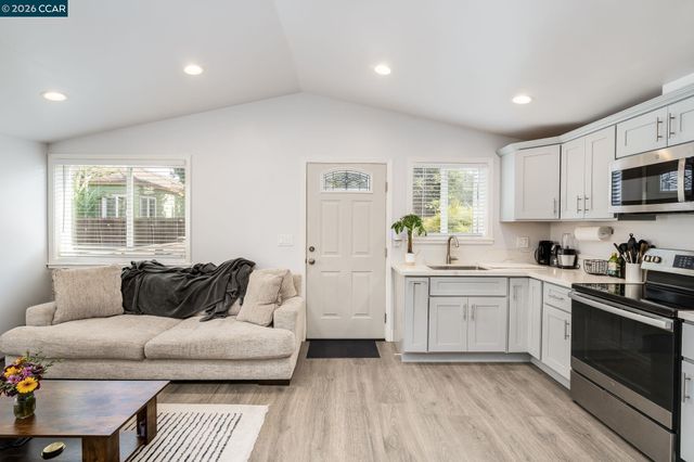 1801 Campbell Ave, San Leandro, CA 94577