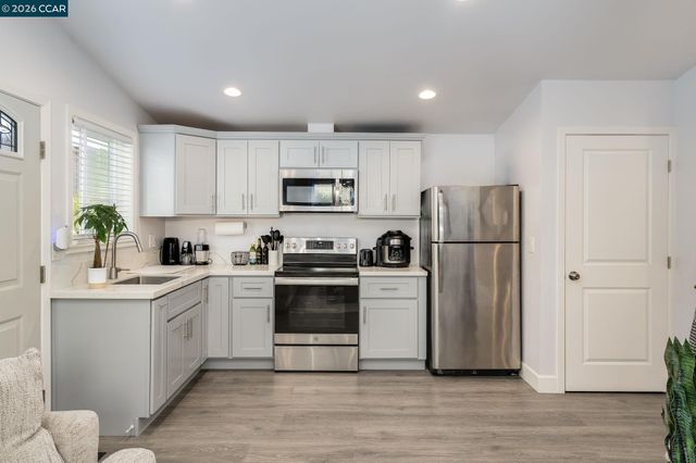 1801 Campbell Ave, San Leandro, CA 94577