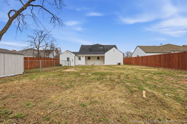 2538 E 17th Place, Tulsa, OK 74104