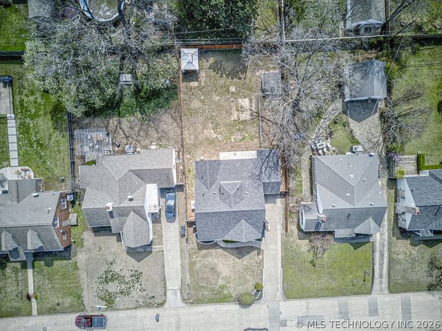 2538 E 17th Place, Tulsa, OK 74104