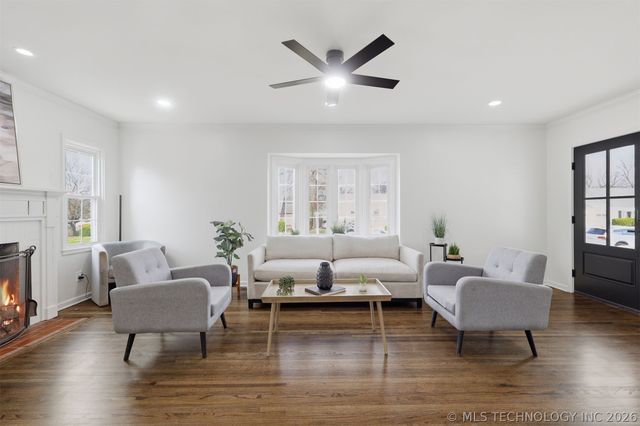 2538 E 17th Place, Tulsa, OK 74104