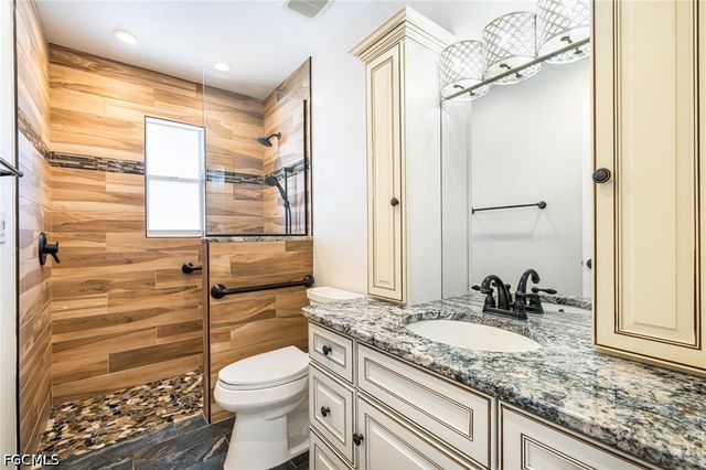 13724 Thatcher CT 1, Fort Myers, FL 33919