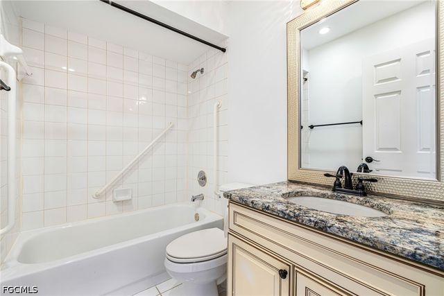 13724 Thatcher CT 1, Fort Myers, FL 33919