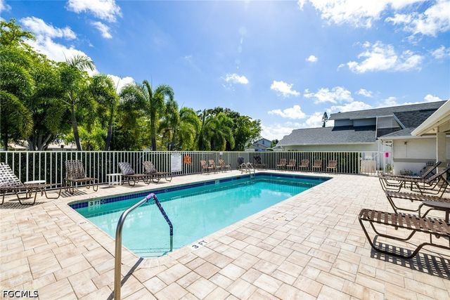 13724 Thatcher CT 1, Fort Myers, FL 33919
