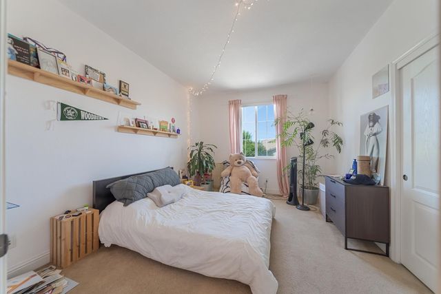 3120 Queens Gate Ln, Modesto, CA 95355