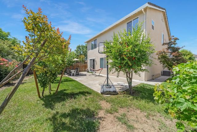3120 Queens Gate Ln, Modesto, CA 95355
