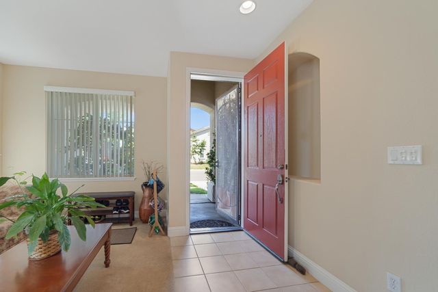 3120 Queens Gate Ln, Modesto, CA 95355