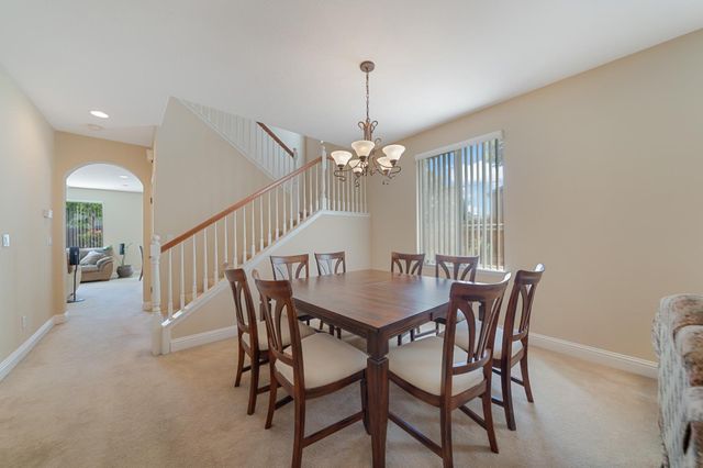 3120 Queens Gate Ln, Modesto, CA 95355