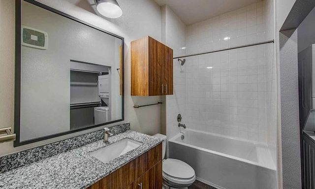 2232 Empire Central Drive 128, Dallas, TX 75235