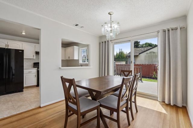886 Via Manzanas, San Lorenzo, CA 94580