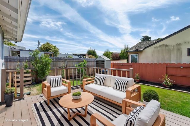 886 Via Manzanas, San Lorenzo, CA 94580
