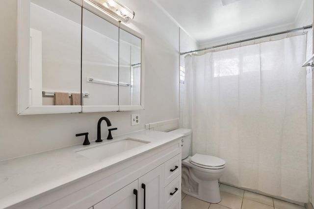 886 Via Manzanas, San Lorenzo, CA 94580