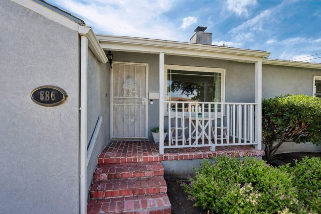 886 Via Manzanas, San Lorenzo, CA 94580