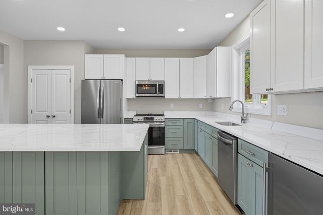 607 SLONAKER LN, Martinsburg, WV 25405