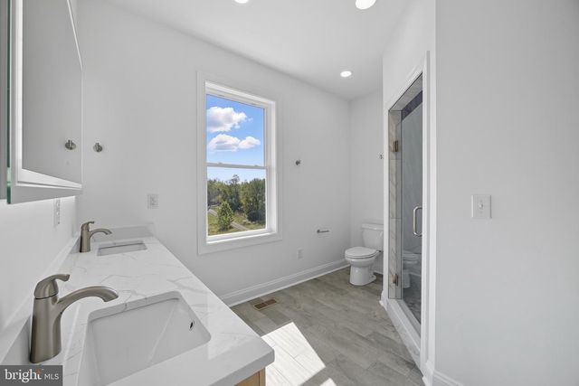 607 SLONAKER LN, Martinsburg, WV 25405